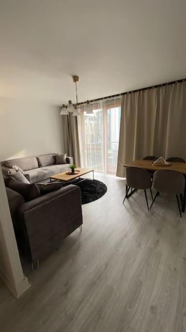 Stunning Modern 2Bed Apt Near Dublin City& Airport Exterior photo